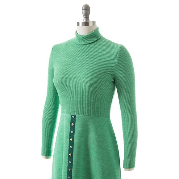 Vintage 1970s Sweater Dress 70s Studded Knit Green Turtleneck Fit Flare Maxi - Picture 5 of 9